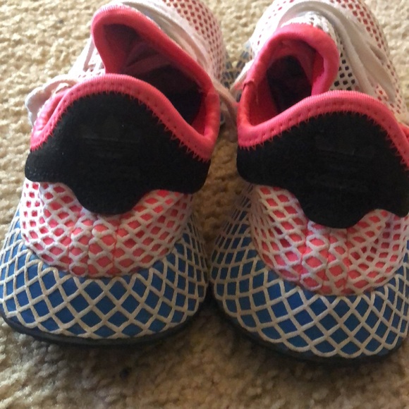 Adidas sneakers women good condition size 5and half us - Picture 3 of 5